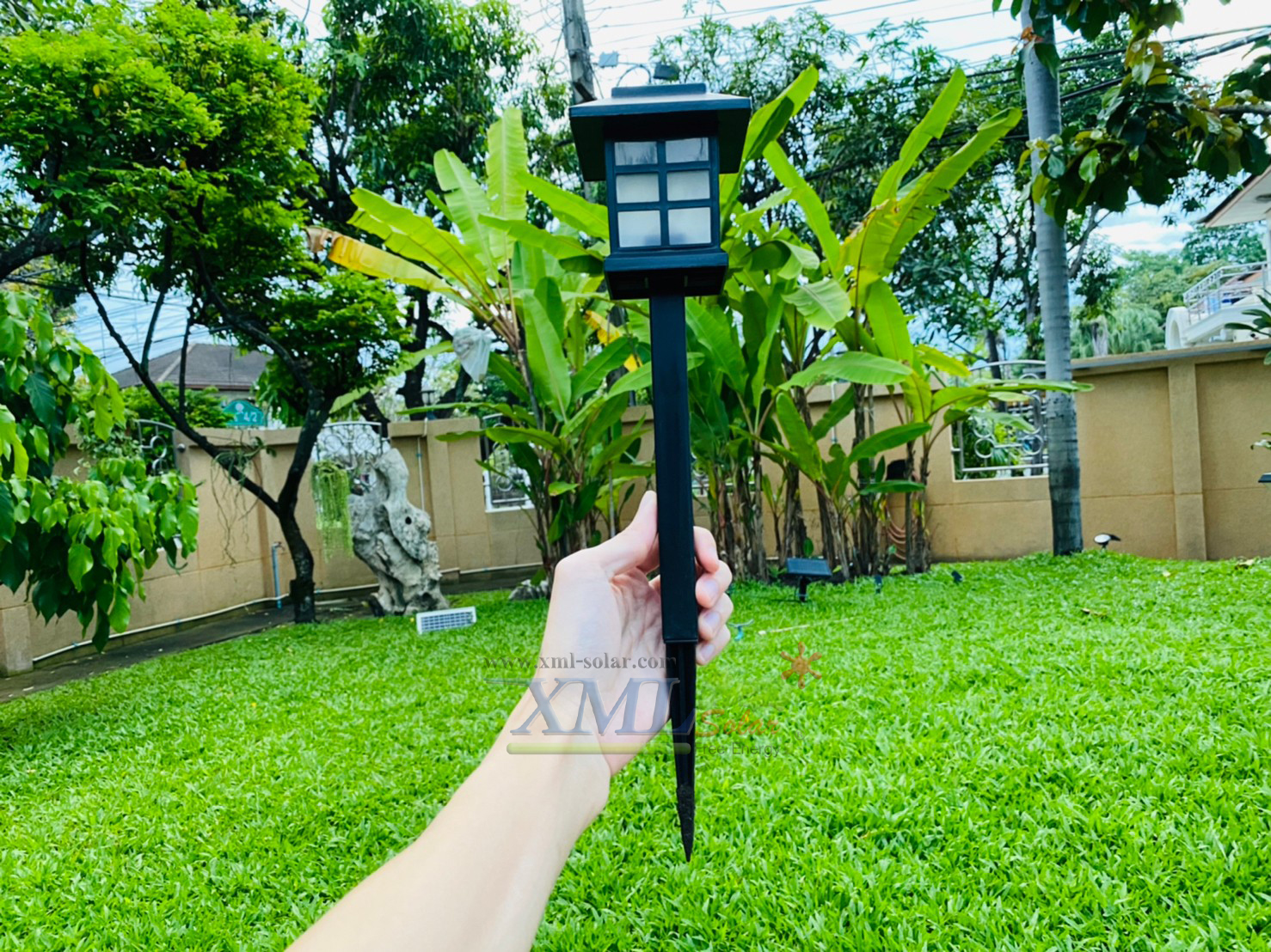 ไฟปักสนามโซล่าเซลล์ ทรงญี่ปุ่น 1 led (แสง : เหลืองวอมไวท์) (1 เเถม 1)