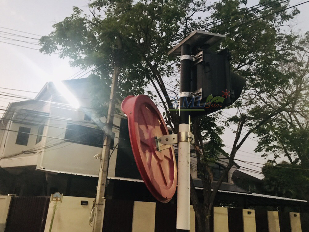 ไฟเตือนจราจร ทางแยก รุ่น 10 watt 170 led (แสง: สีเหลือง)