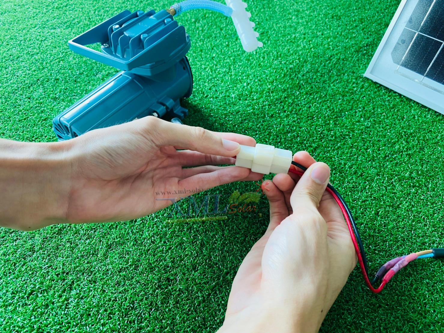 ชุดปั๊มออกซิเจน โซล่าเซลล์ รุ่นใหญ่ (ระบบ DC) ปั๊ม 12v. /18 W. พร้อมแผงโค้งงอได้ 120 Watt