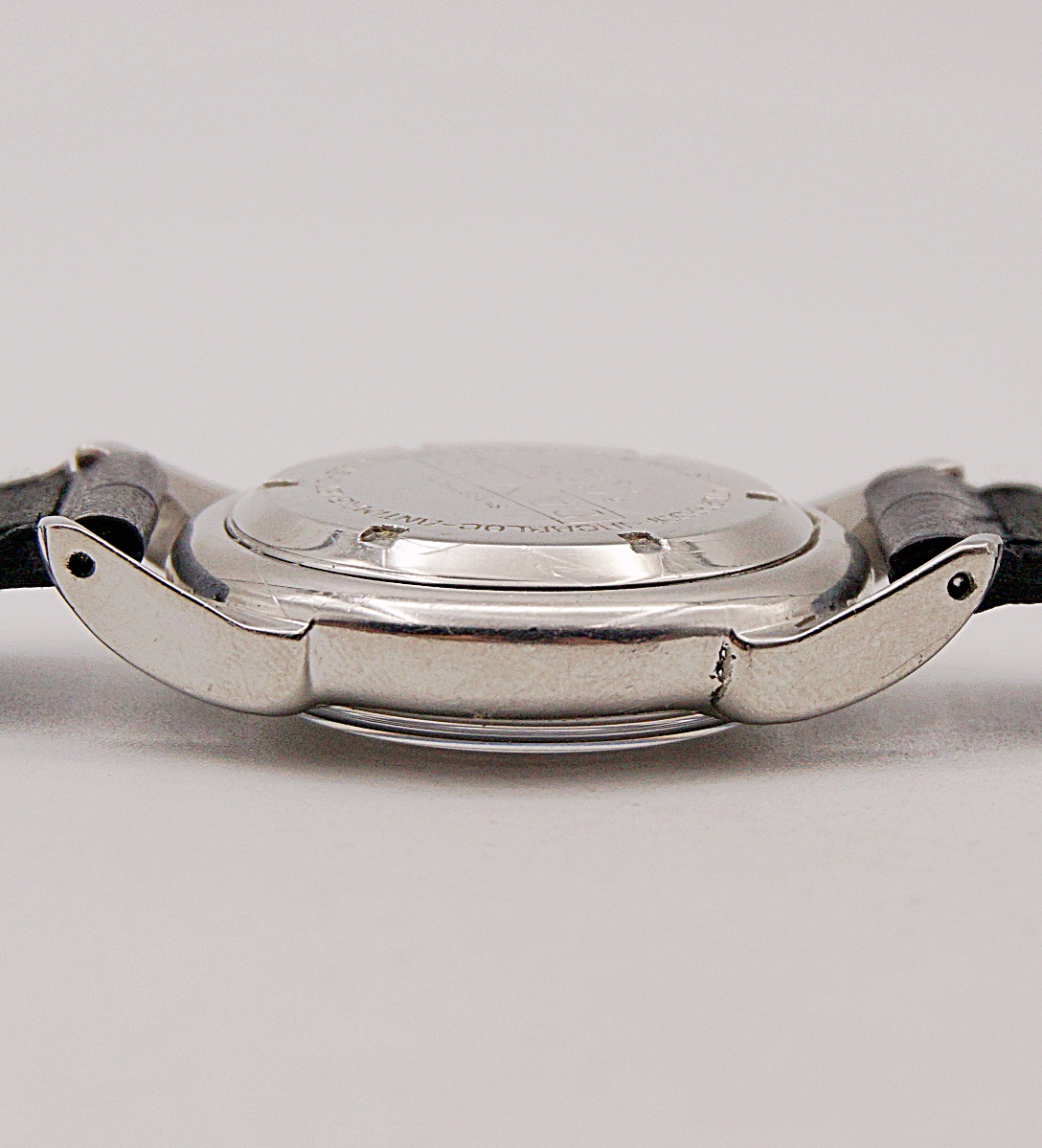 นาฬิกาเก่า DAMAS ไขลาน