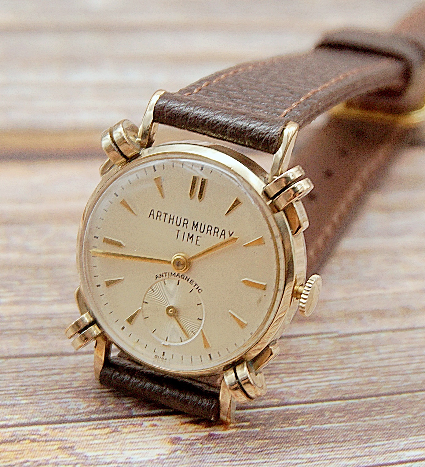 นาฬิกาเก่า ARTHUR MURRAY ไขลานสองเข็มครึ่ง