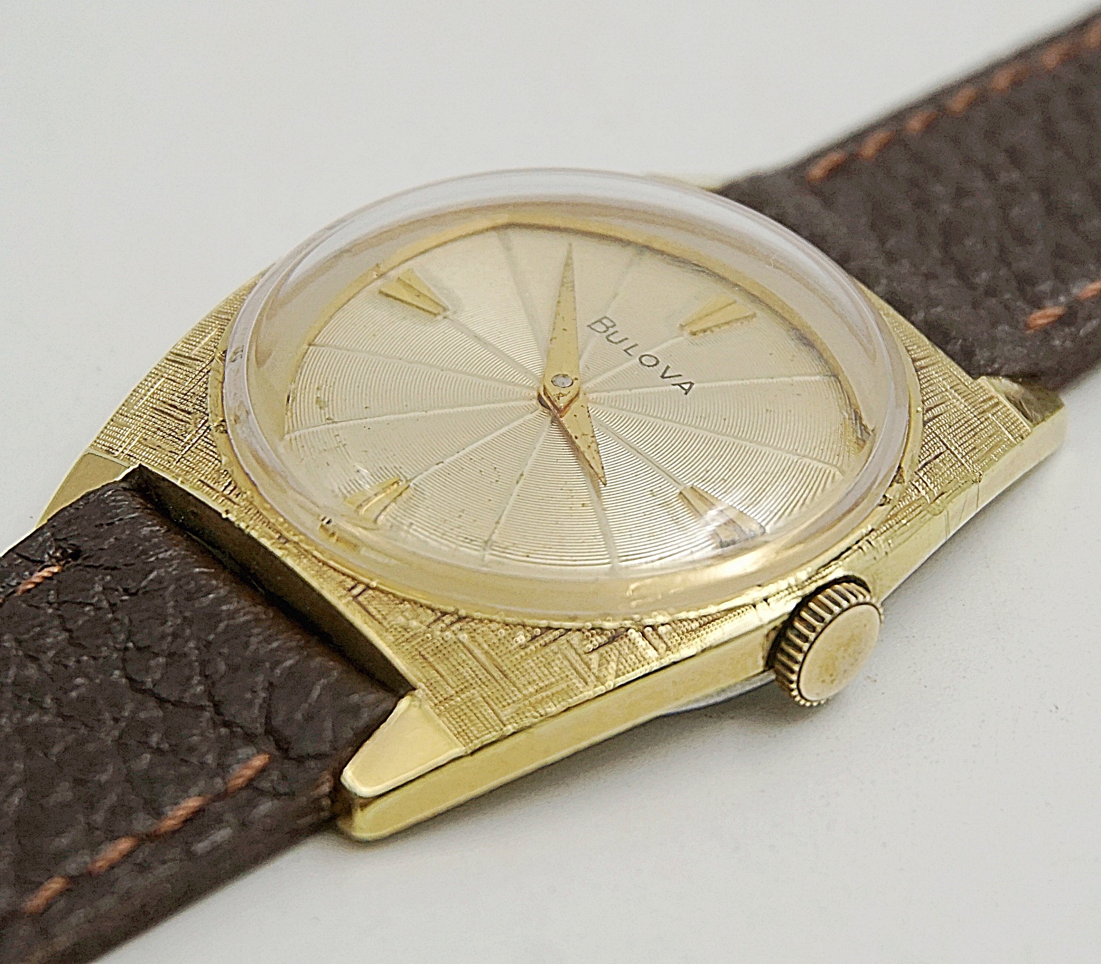 นาฬิกาเก่า BULOVA ไขลาน