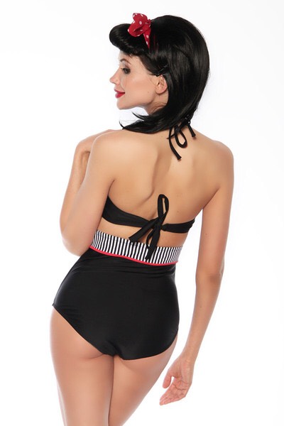 ชุดว่ายน้ำ ที่ทำให้สาวๆ ใส่แล้วดูดี ดุหุ่นเพรียวขึ้น มั่นใจมากขึ้นค่ะ ฟรีไซส์ / ราคาส่ง 3 ชิ้นคละแบบได้ 450 บาทค่ะ