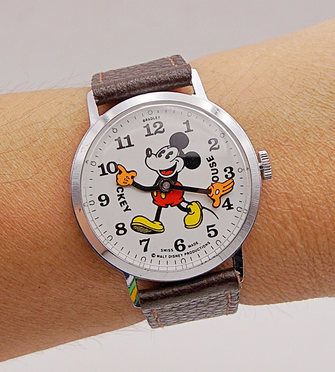 นาฬิกาเก่า MICKEY MOUSE ไขลาน