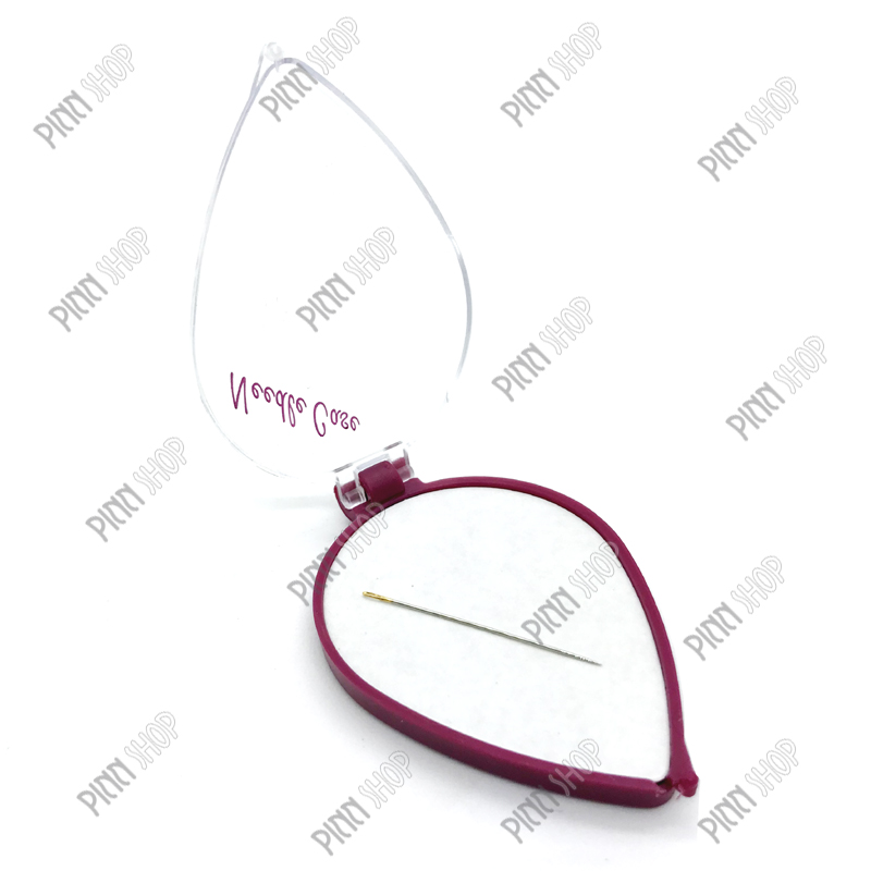 กล่องแม่เหล็กเก็บเข็ม พร้อมเข็มเย็บ 2 เล่ม