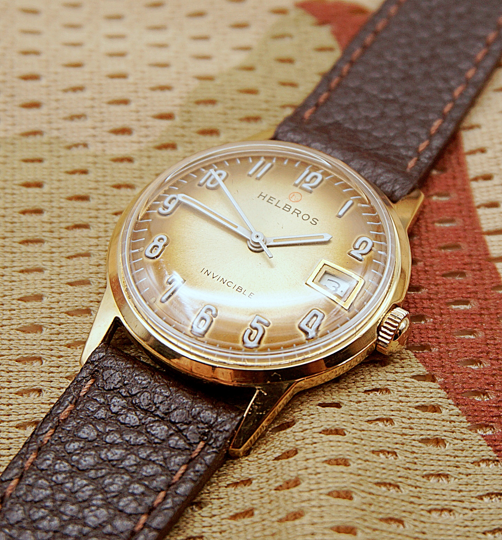 นาฬิกาเก่า HELBROS ไขลาน