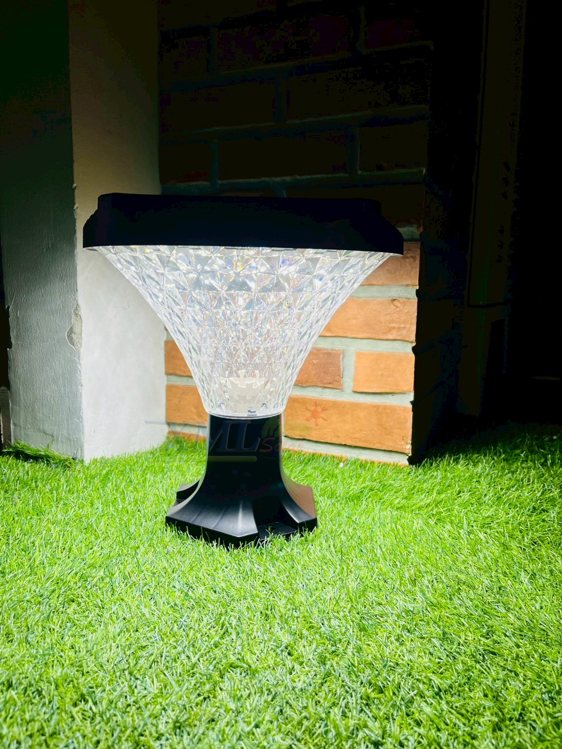 โคมไฟหัวเสาโซล่าเซลล์ รุ่น JD-X29 (เปิดได้ 3 แสง)