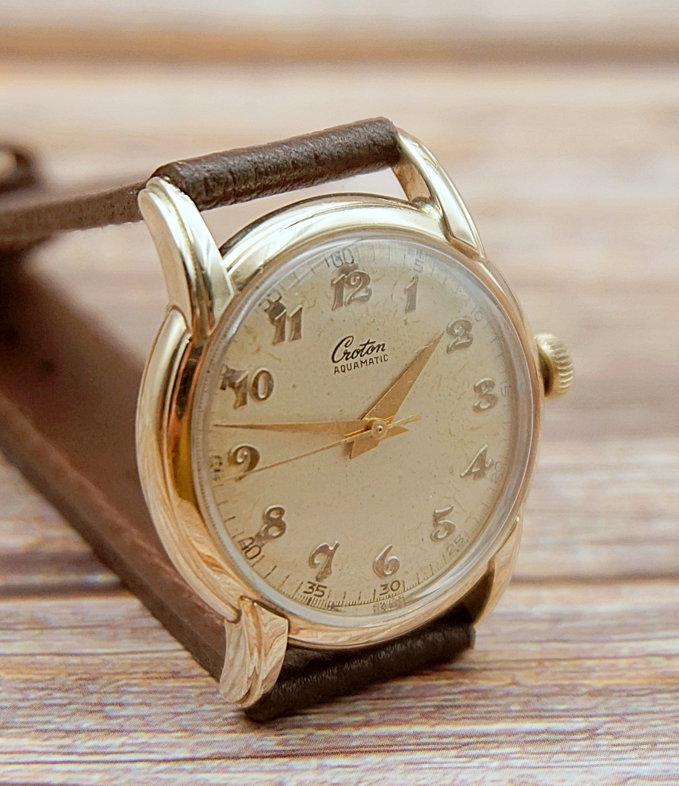 นาฬิกาเก่า CROTON ออโตเมติกครึ่งรอบ