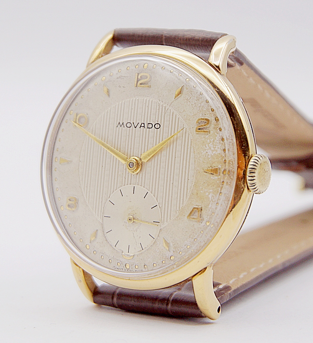 นาฬิกาเก่า MOVADO ไขลานสองเข็มครึ่ง