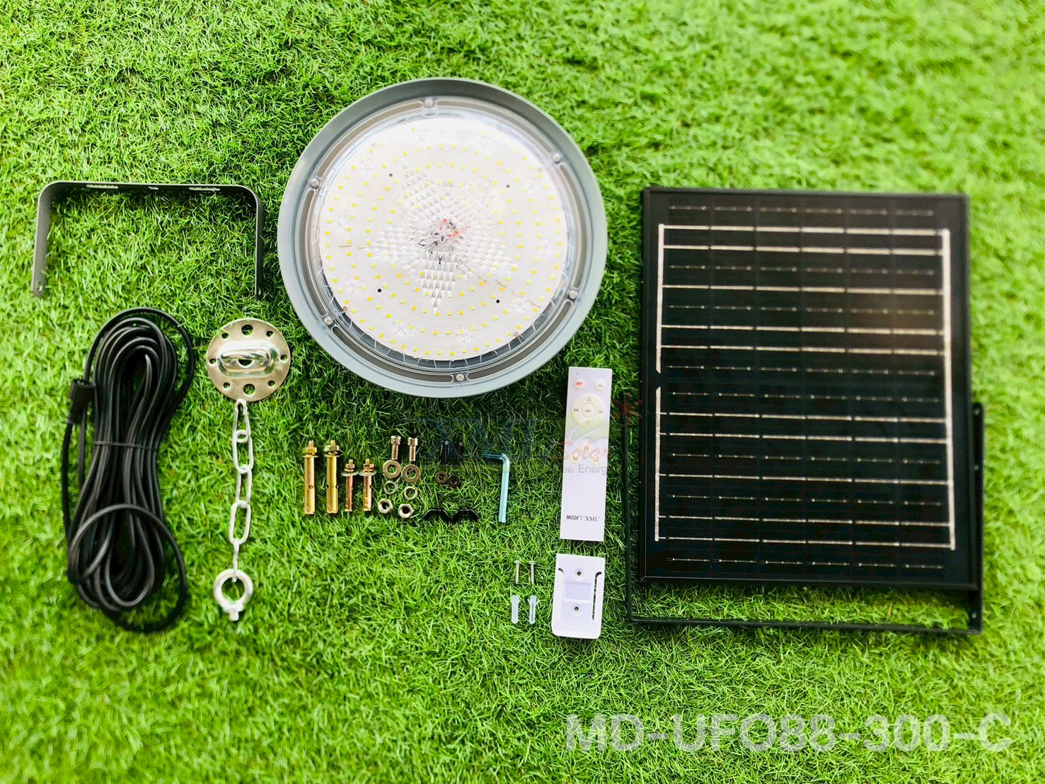 โคมไฟโซล่าเซลล์ ติดเพดาน MD-UFO88 รุ่น C (เปิดได้ 3 แสง)