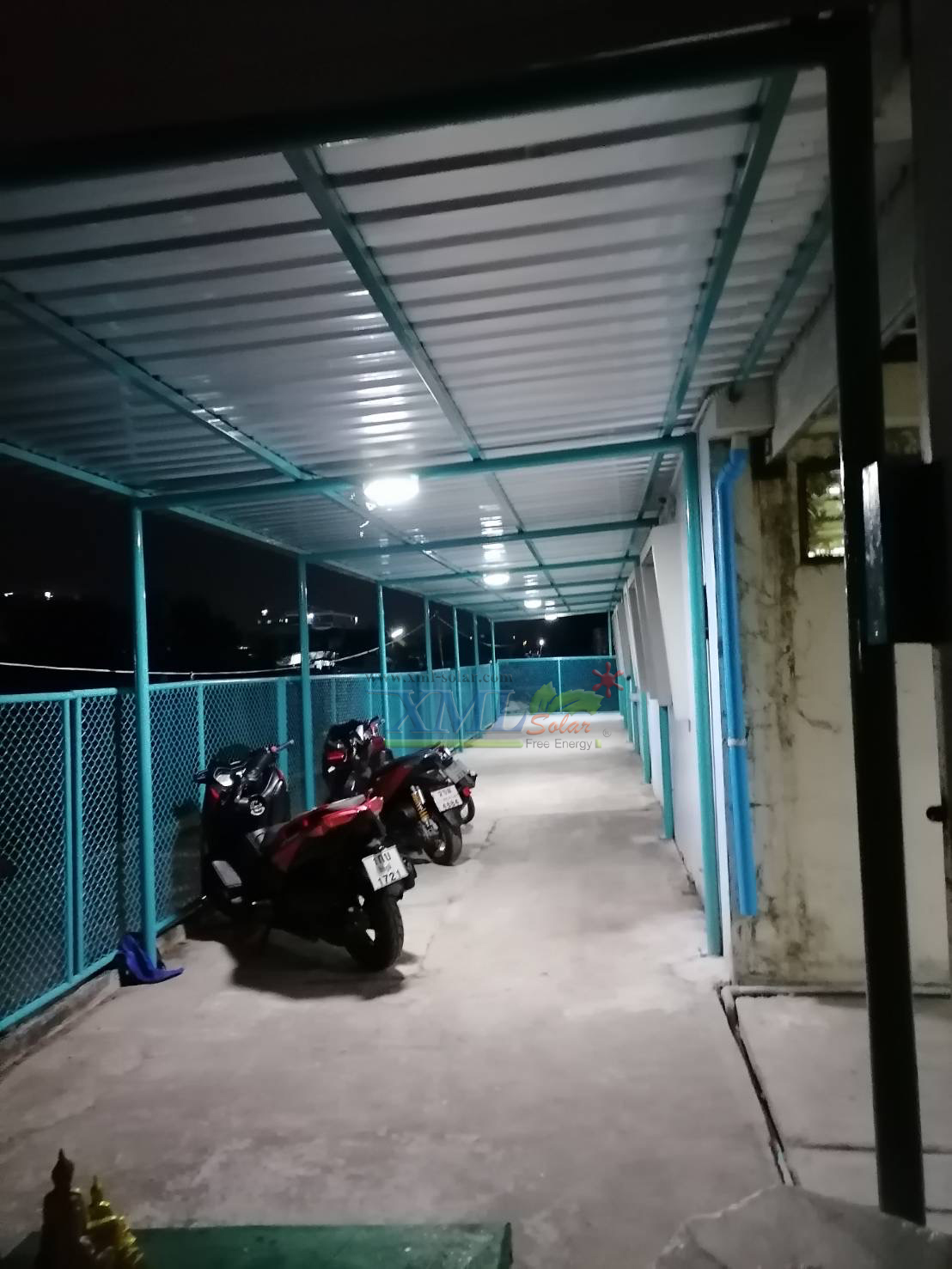 โคมไฟซาลาเปาโซล่าเซลล์ ติดเพดาน-ผนัง รุ่น 200W. (แสงขาว)