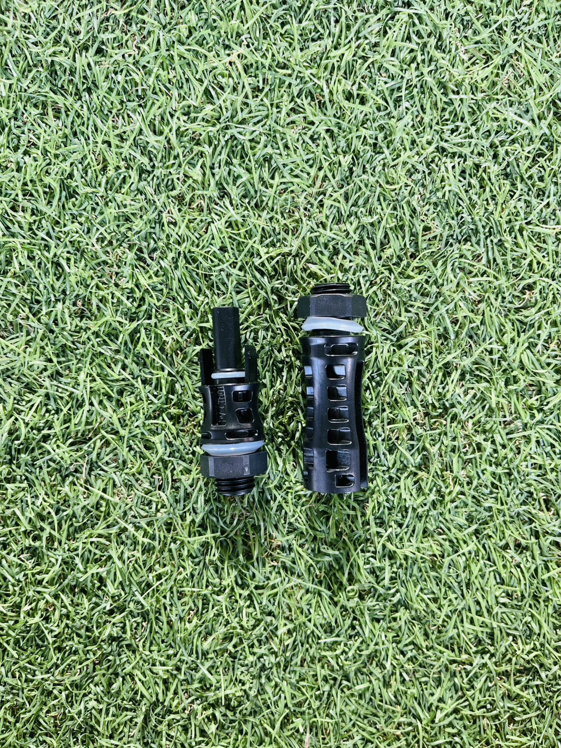 หัวโซล่าเซลล์ MC4 คู่ติดแผง LINK รุ่น CB-1006A สีดำ