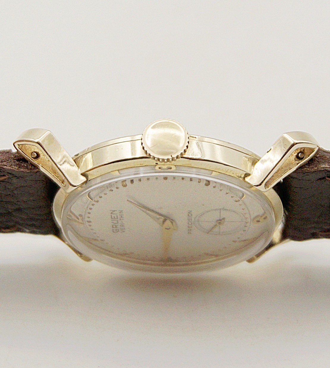 นาฬิกาเก่า GRUEN ไขลานสองเข็มครึ่ง (ตัวเรือนทอง 14K)