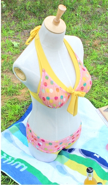 ชุดว่ายน้ำงาน vicki แบบ3ชิ้น มี3สี ชมพู,ฟ้า,ม่วง มีไซส์ M,XL ราคาส่ง3 ชิ้นคละแบบได้ทั้งร้าน ชุดละ 890 บาทค่ะ