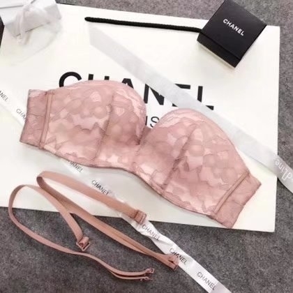 บราลูกไม้ ถอดสายใส่เป็นเกาะอกได้ ไร้โครง เสริมฟองน้ำดันอกชิด 32 34 36 มี 5 สี ดำ ครีม เทา ชมพู เขียว ราคาส่ง 3 ชิ้นคละกับแบบอื่นได้ 290