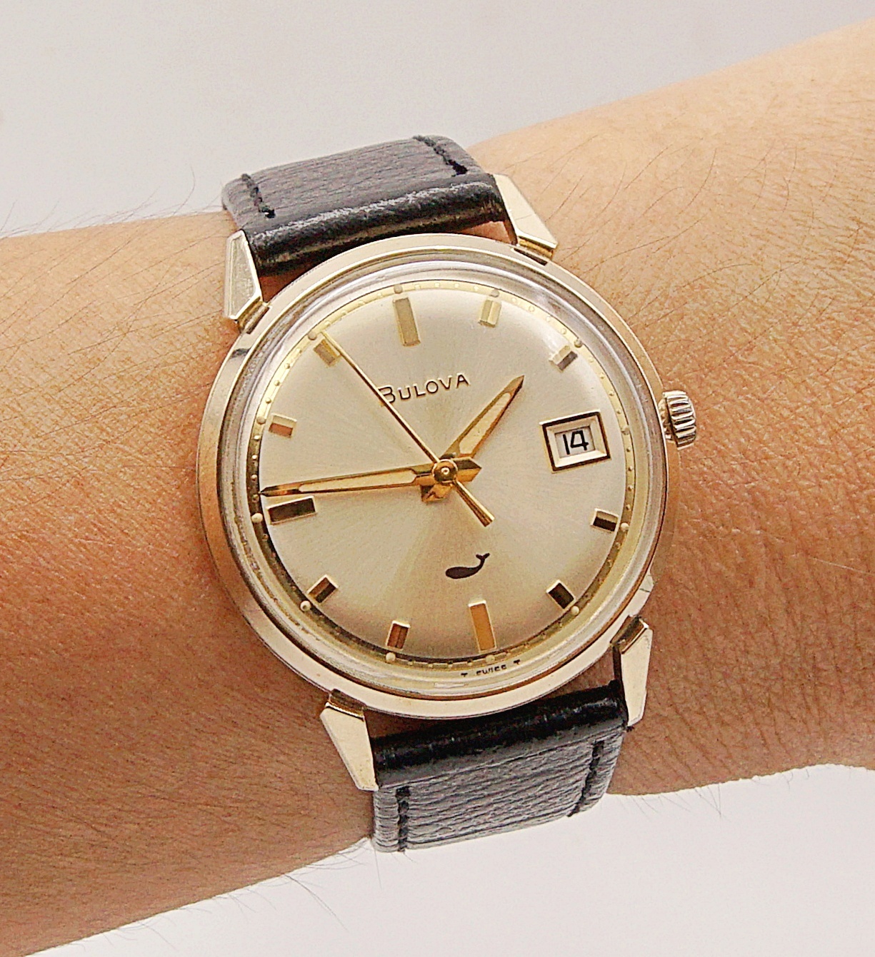 นาฬิกาเก่า BULOVA ไขลาน