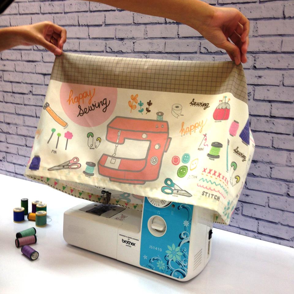 ผ้าคลุมจักร JS ลาย Happy Sewing