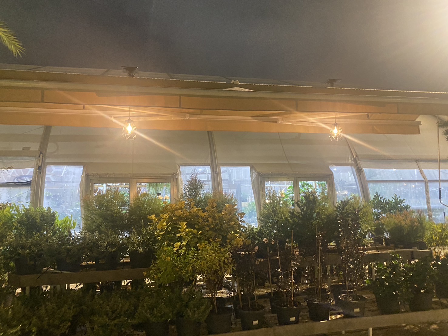 โคมไฟโซล่าเซลล์ ติดเพดาน รุ่น YL008-5A (แสง : เหลืองวอมไวท์)