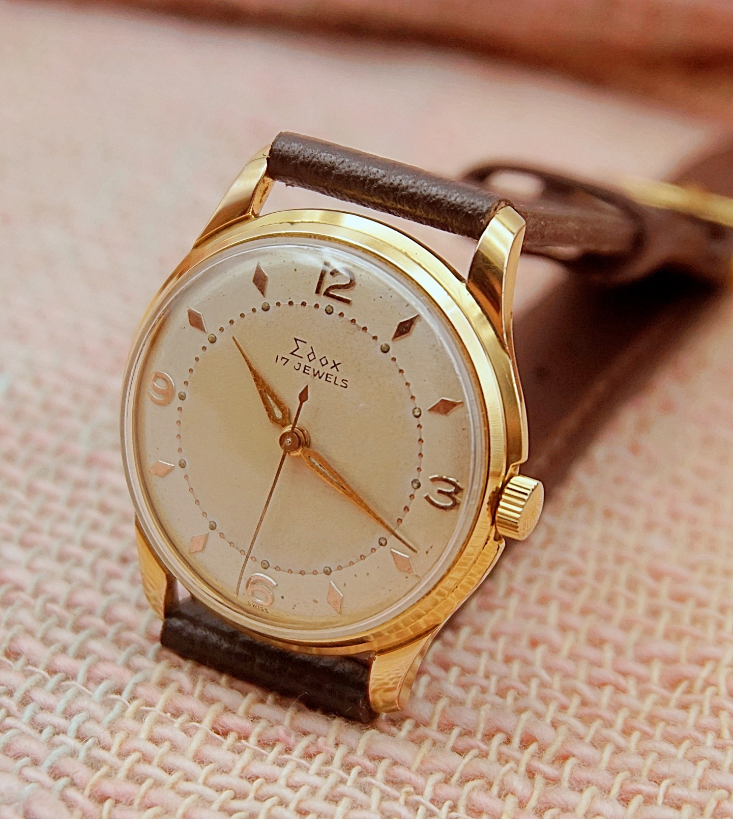 นาฬิกาเก่า EDOX ไขลาน