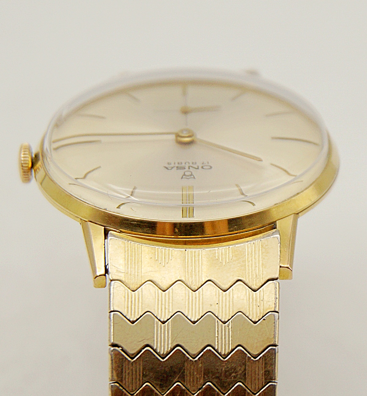 นาฬิกาเก่า ONSA ไขลานสองเข็มครึ่ง