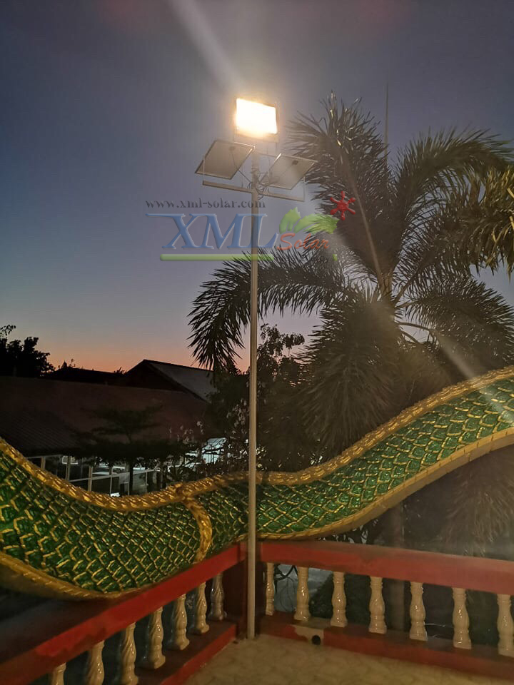 ไฟสปอตไลท์โซล่าเซลล์ 500 Watt กล่องสีน้ำตาล (เปิดได้ 3 แสง)