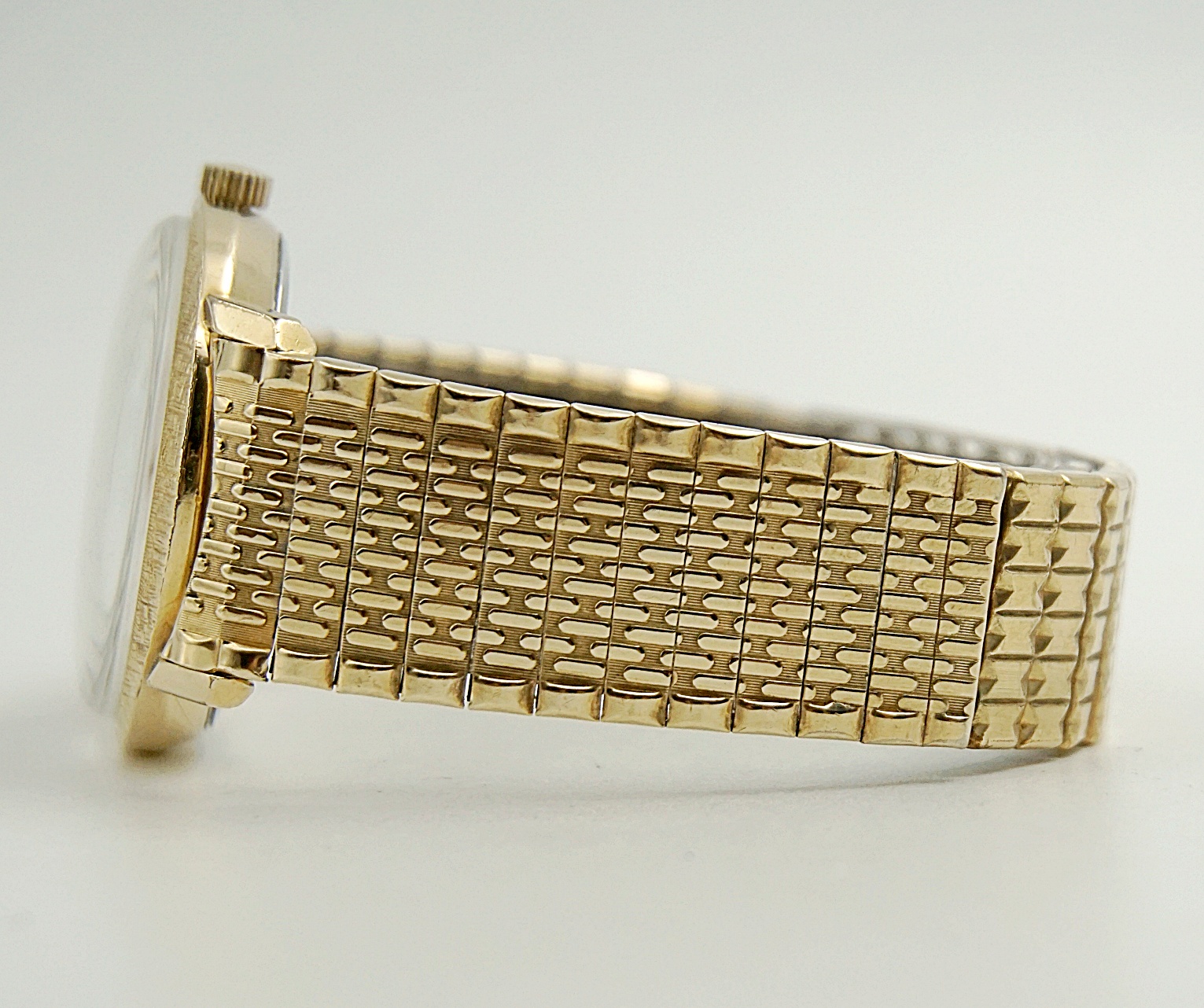 นาฬิกาเก่า BULOVA ไขลาน