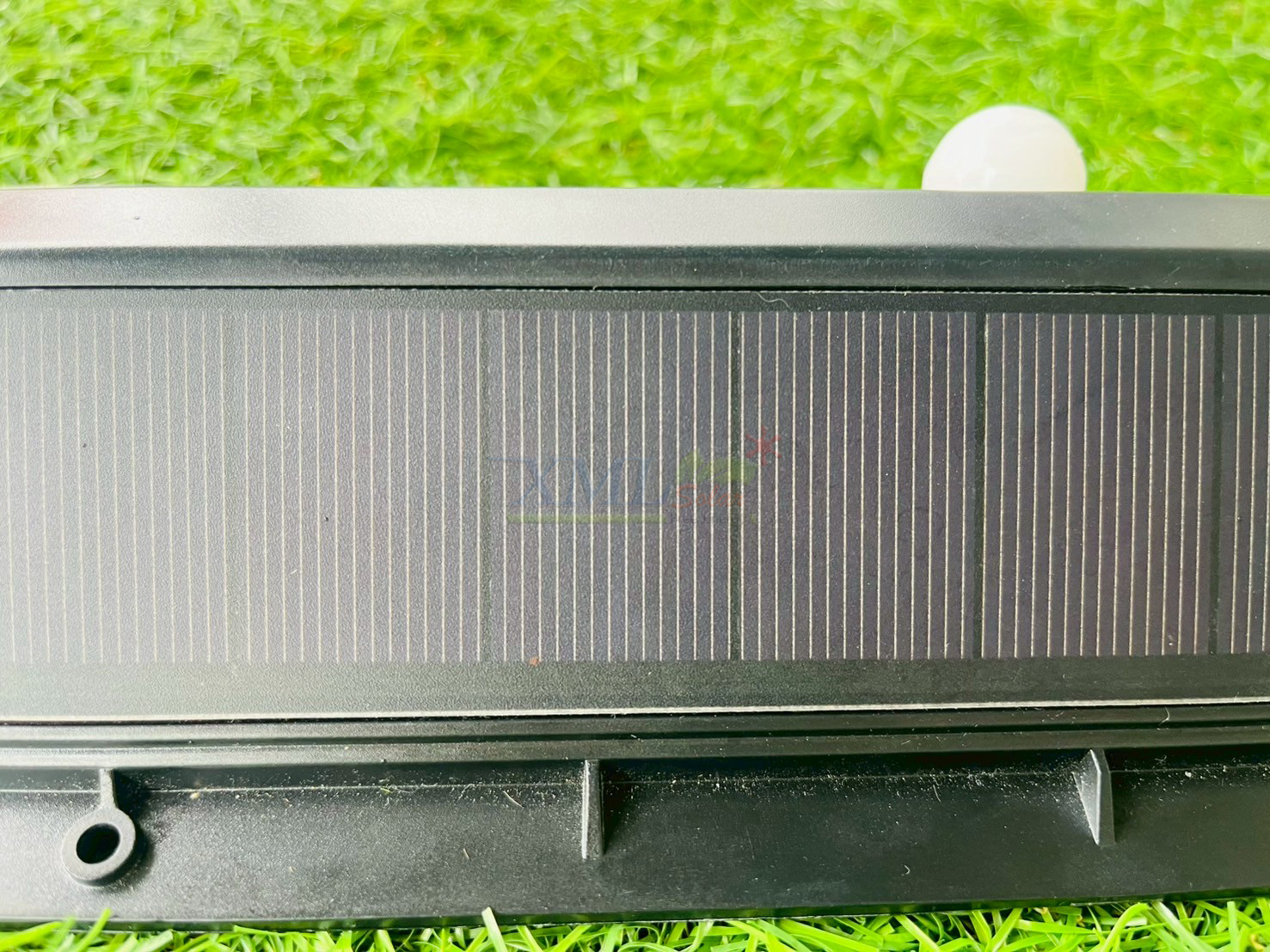 ไฟติดผนังโซล่าเซลล์ 62 LED (เเสง : ขาว)