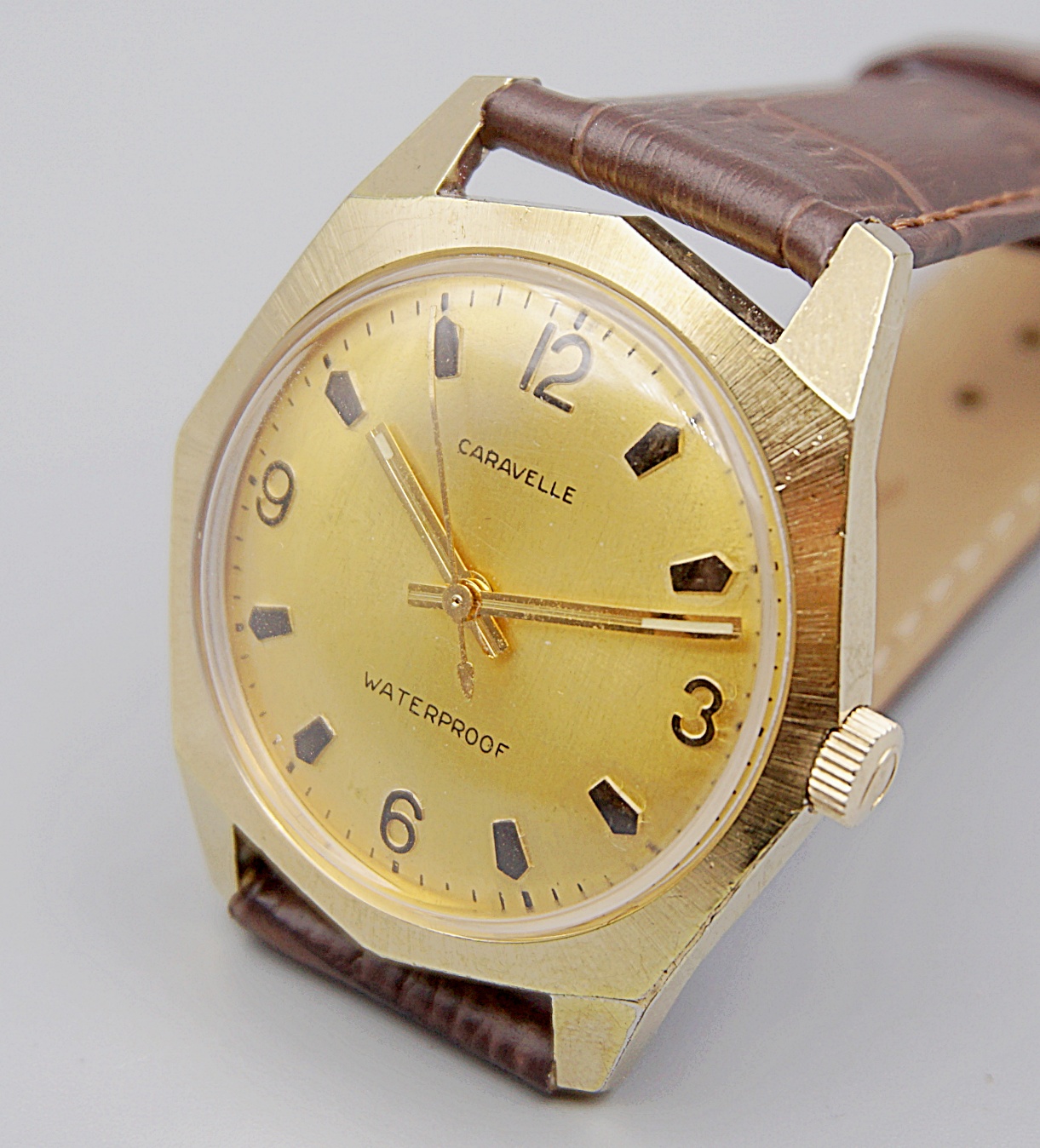 นาฬิกาเก่า CARAVELLE ไขลาน