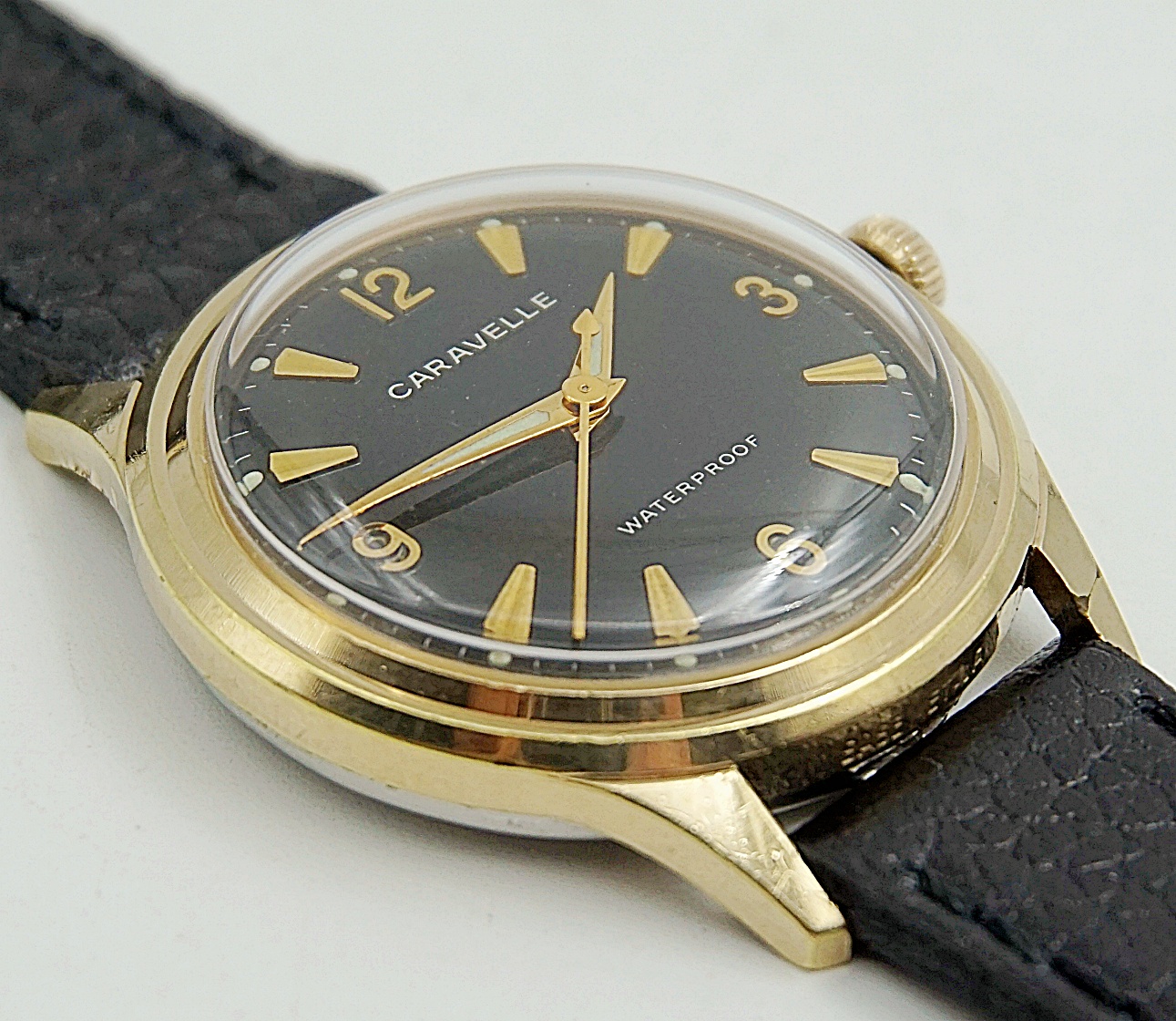 นาฬิกาเก่า CARAVELLE ไขลาน