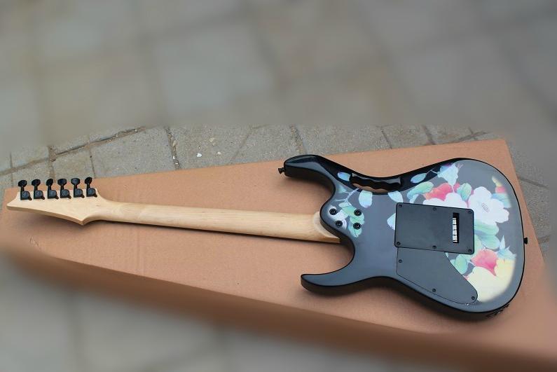 IbanezStyle JEM77 (Floral Pattern)