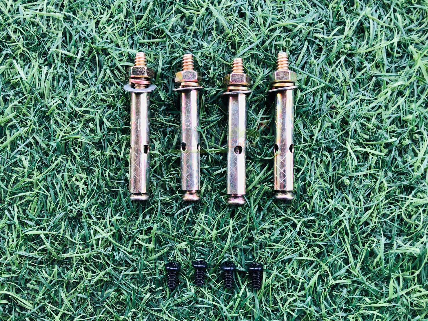 โคมไฟตั้งพื้นโซล่าเซลล์ 30CM รุ่น XF-JS02