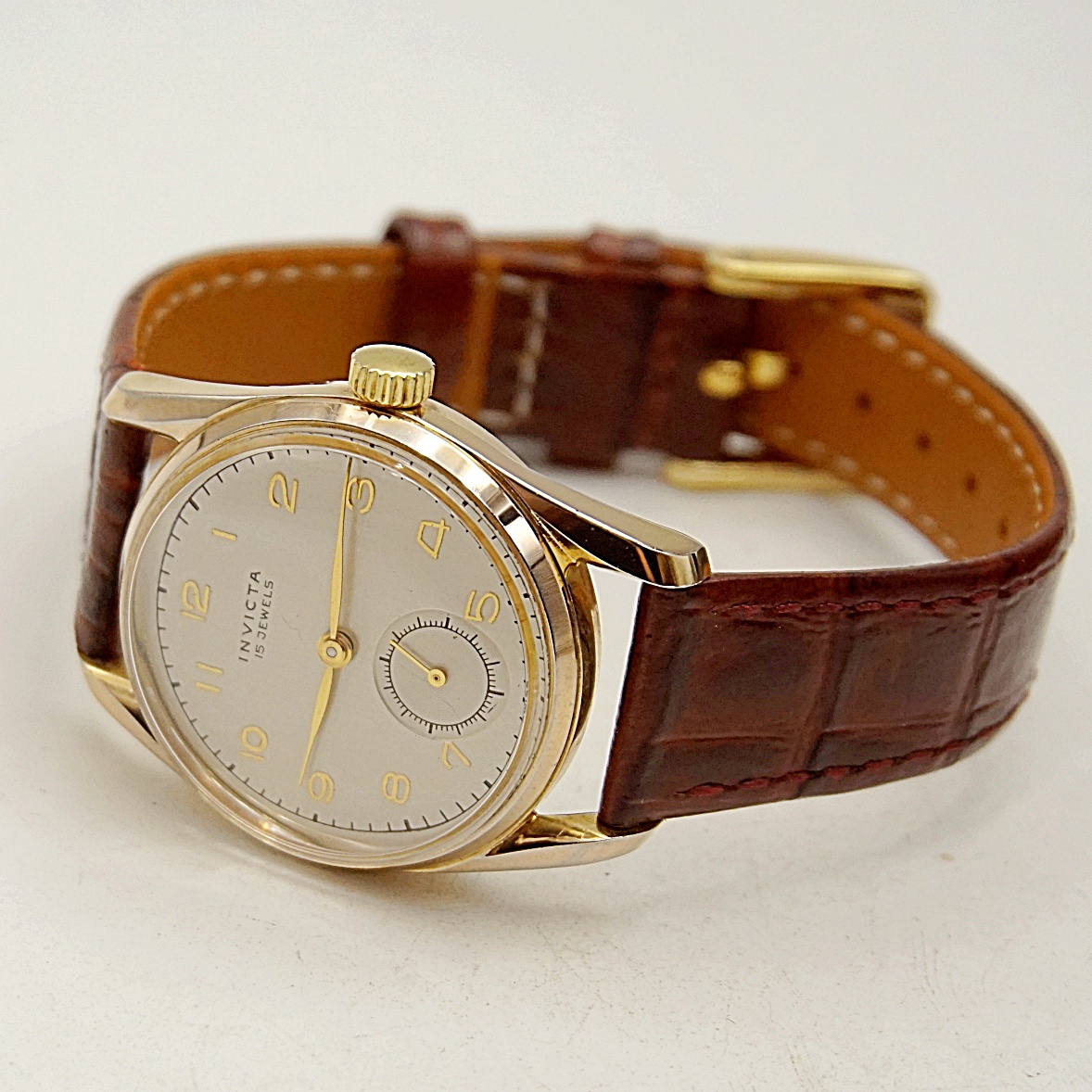 นาฬิกาเก่า INVICTA ไขลานสองเข็มครึ่ง