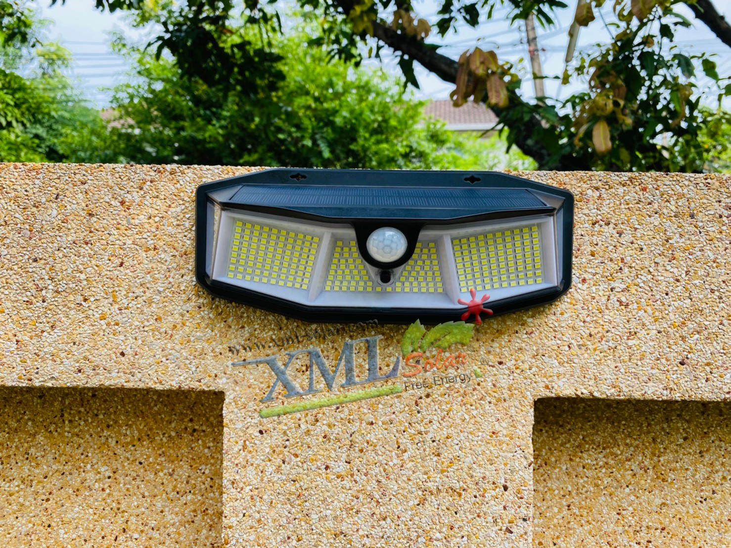 โคมไฟโซล่าเซลล์ติดผนัง รุ่น 308 LED + Motion (เเสง : เหลืองวอมไวท์)