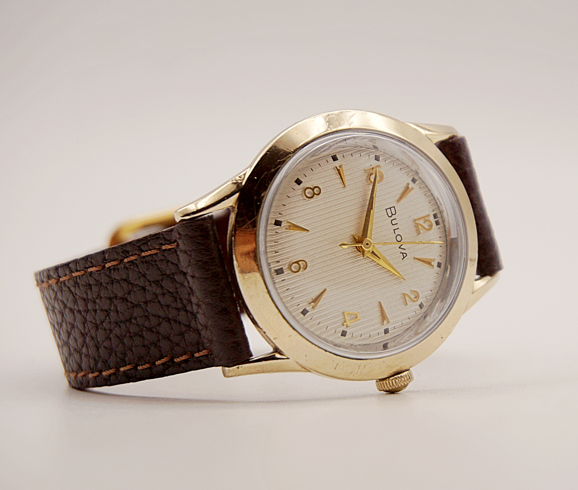 นาฬิกาเก่า BULOVA ไขลาน