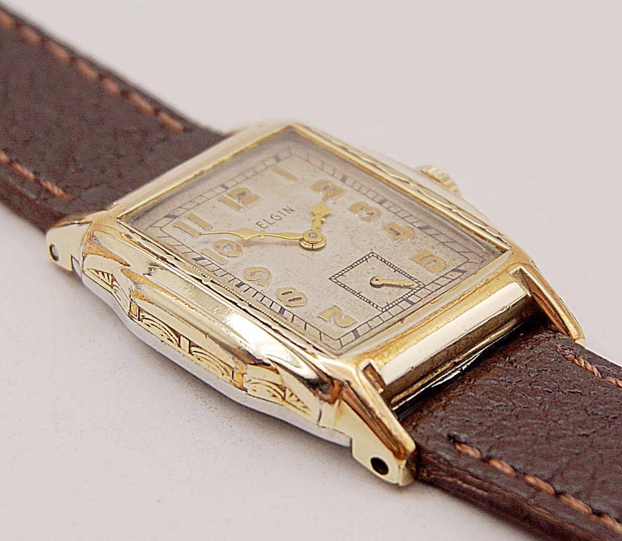 นาฬิกาเก่า ELGIN ไขลานสองเข็มครึ่ง