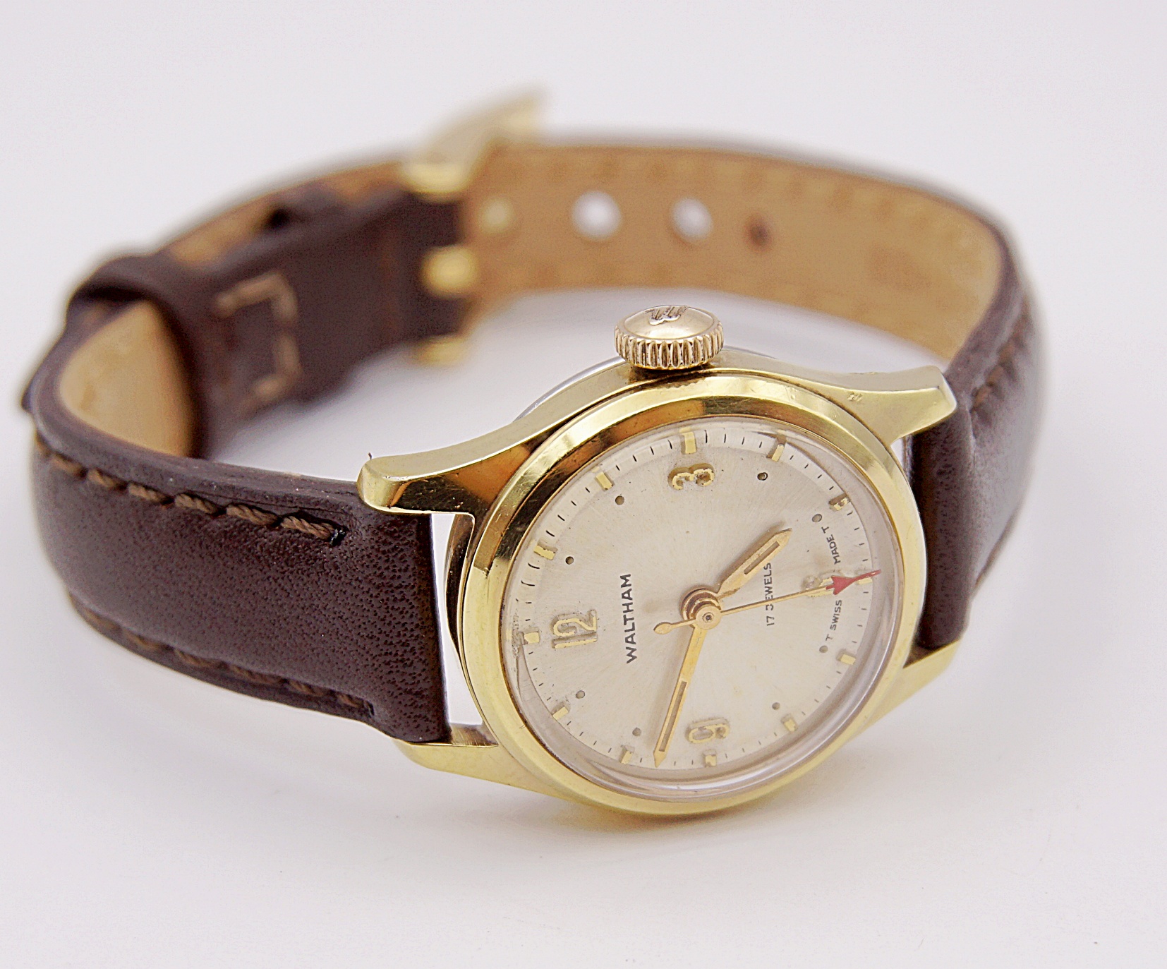 นาฬิกาเก่า WALTHAM ไขลาน (นาฬิกาผู้หญิง)