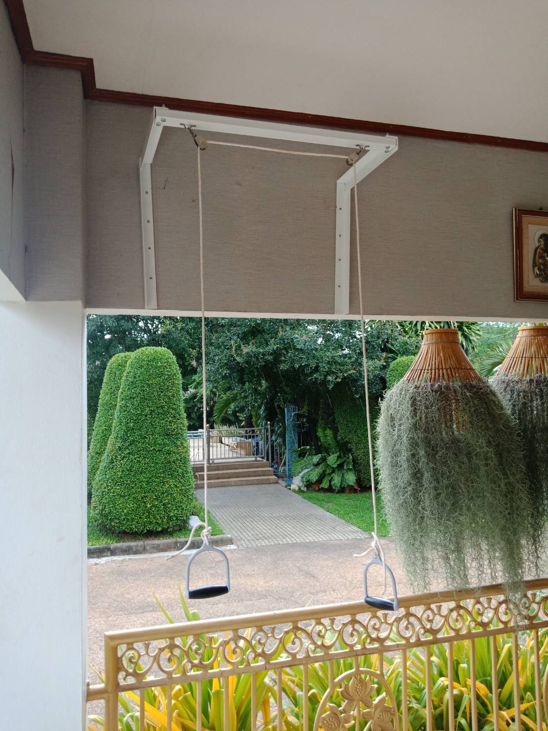 รอกคู่บริหารไหล่