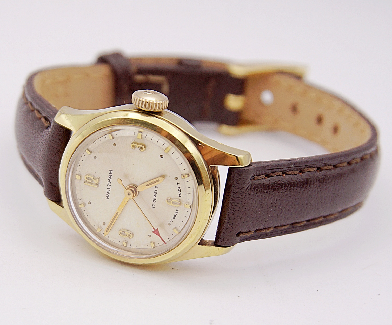 นาฬิกาเก่า WALTHAM ไขลาน (นาฬิกาผู้หญิง)