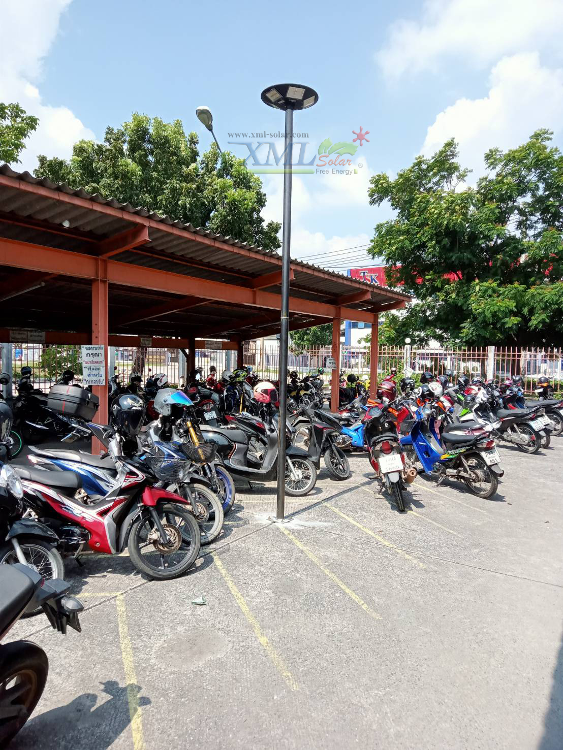 เสาไฟสนาม เหล็กพ่นสีดำ (ปลาย 3 นิ้ว)