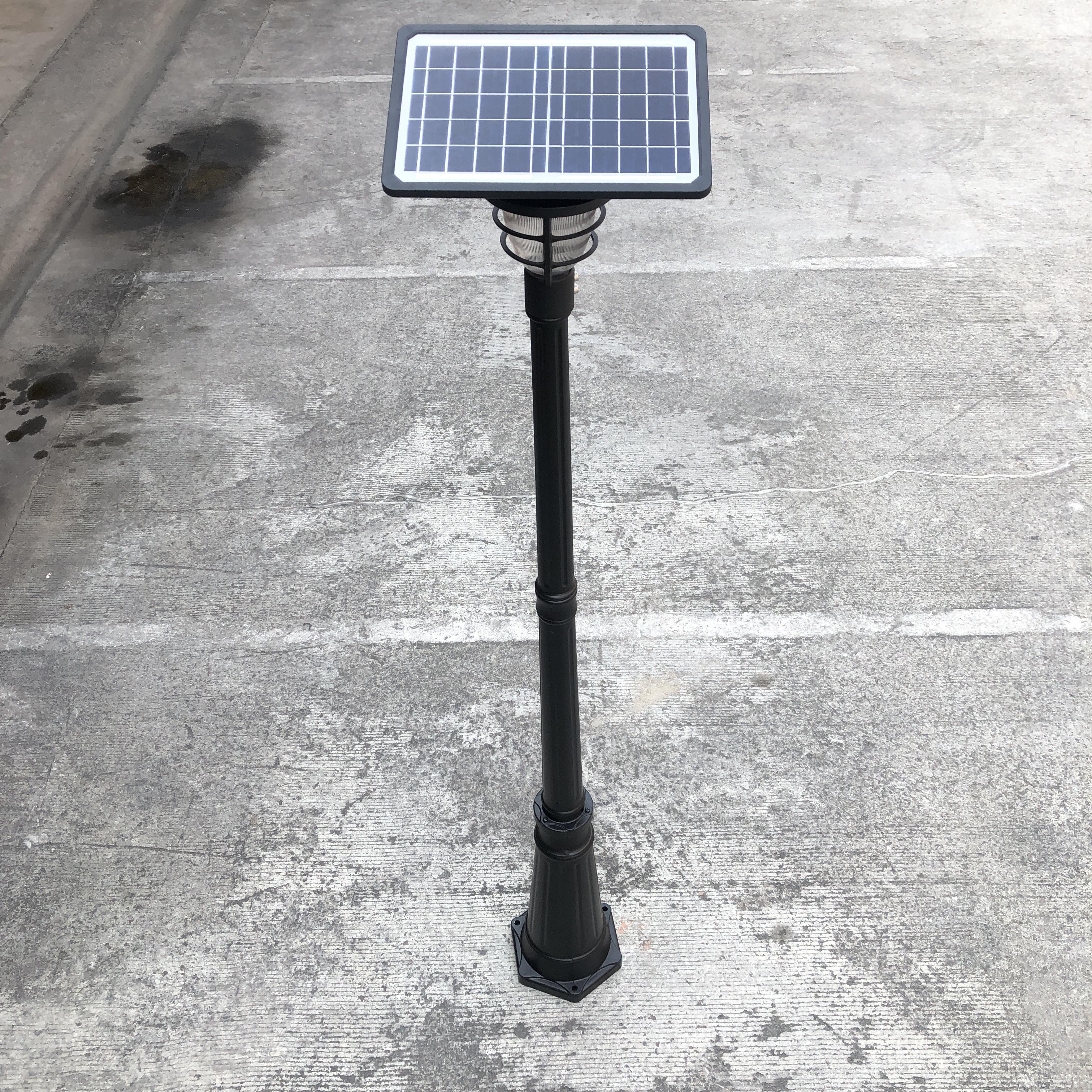 โคมไฟสนามโซล่าเซลล์ รุ่น solar bee (550 lm.) (แสง: ขาว)