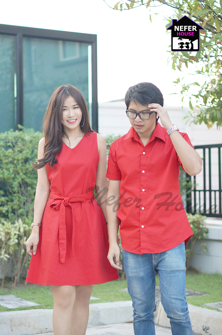 ชุดคู่สีแดงแรงฤทธิ์ ใส่ออกงานมงคล