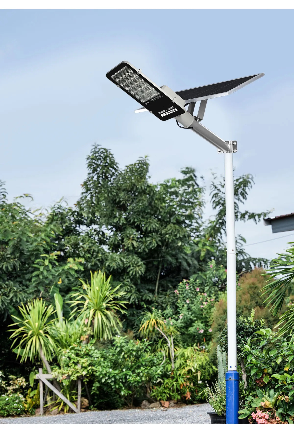 โคมไฟถนนโซล่าเซลล์ 300W/400W/600W รุ่น MD-SLT31 (เปิดได้ 3 แสง)