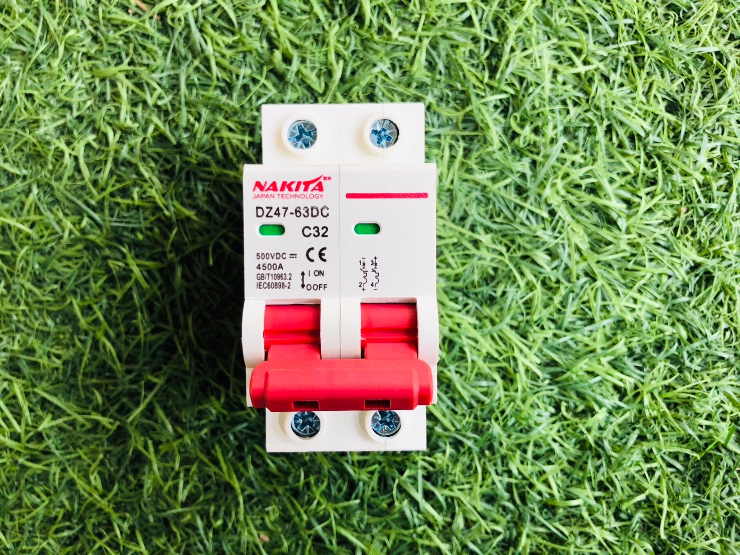 ชุดปั๊มแช่ไดโว่ DCB 24V / 300W + แผงโซล่าเซลล์ โค้งงอได้ 240W