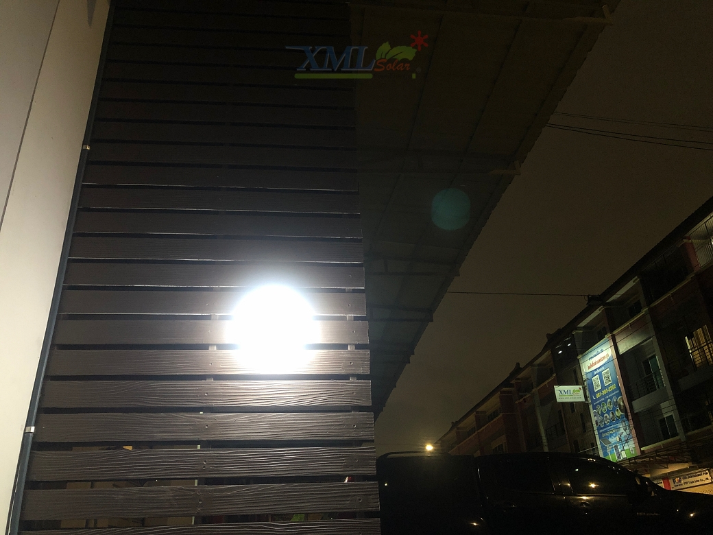 โคมไฟโซล่าเซลล์ ติดเพดาน อเนกประสงค์ 50w (แสง : ขาว)