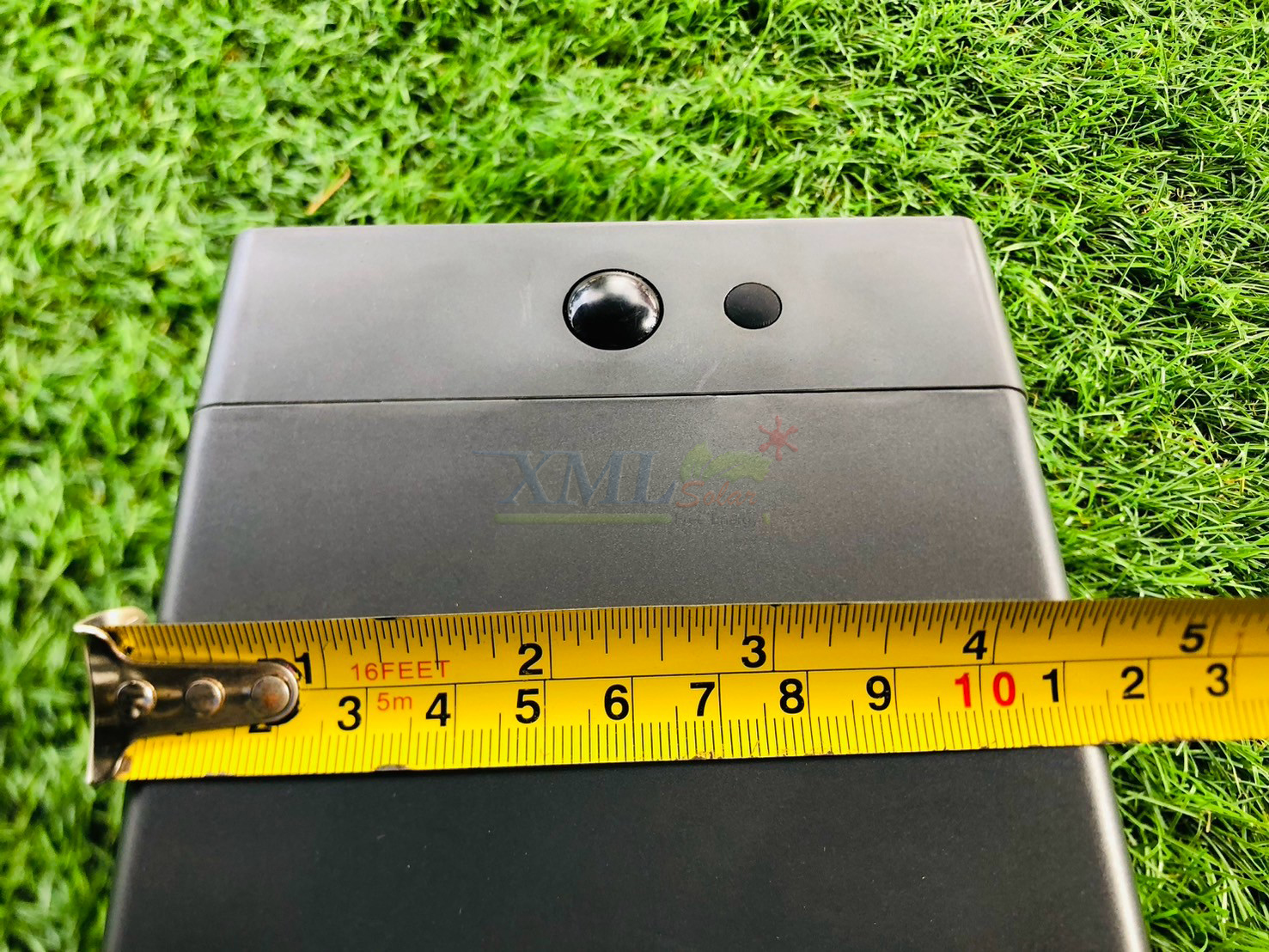 โคมไฟตั้งพื้นโซล่าเซลล์ รุ่น SGL-18 (แสง : เหลืองวอมไวท์)