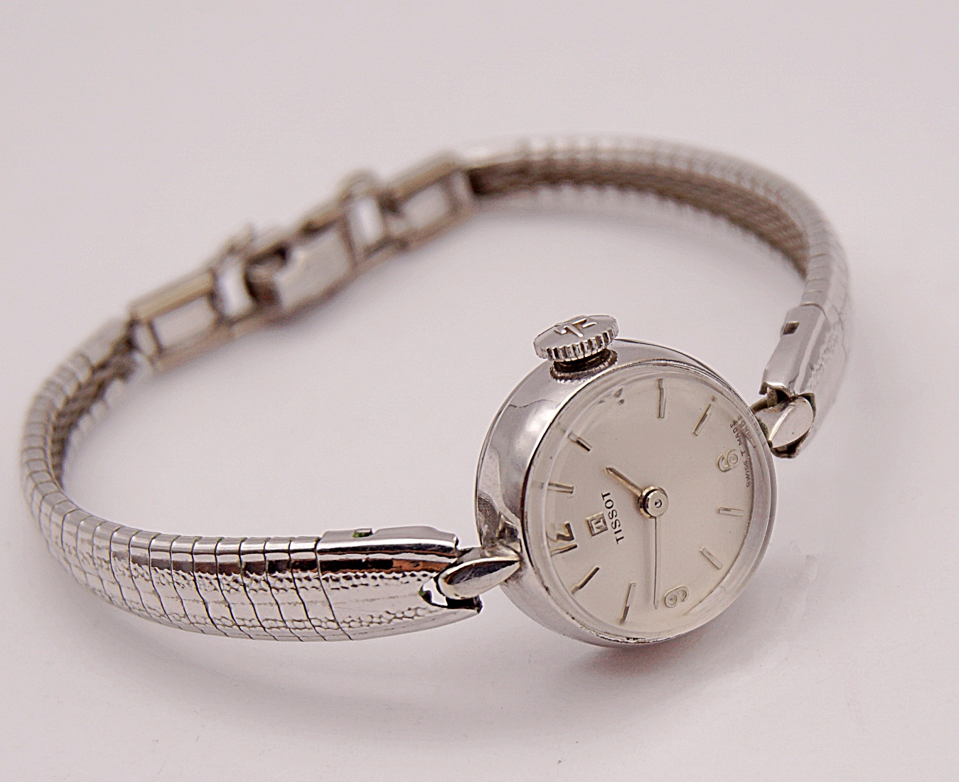 นาฬิกาเก่า TISSOT ไขลาน (นาฬิกาผู้หญิง)