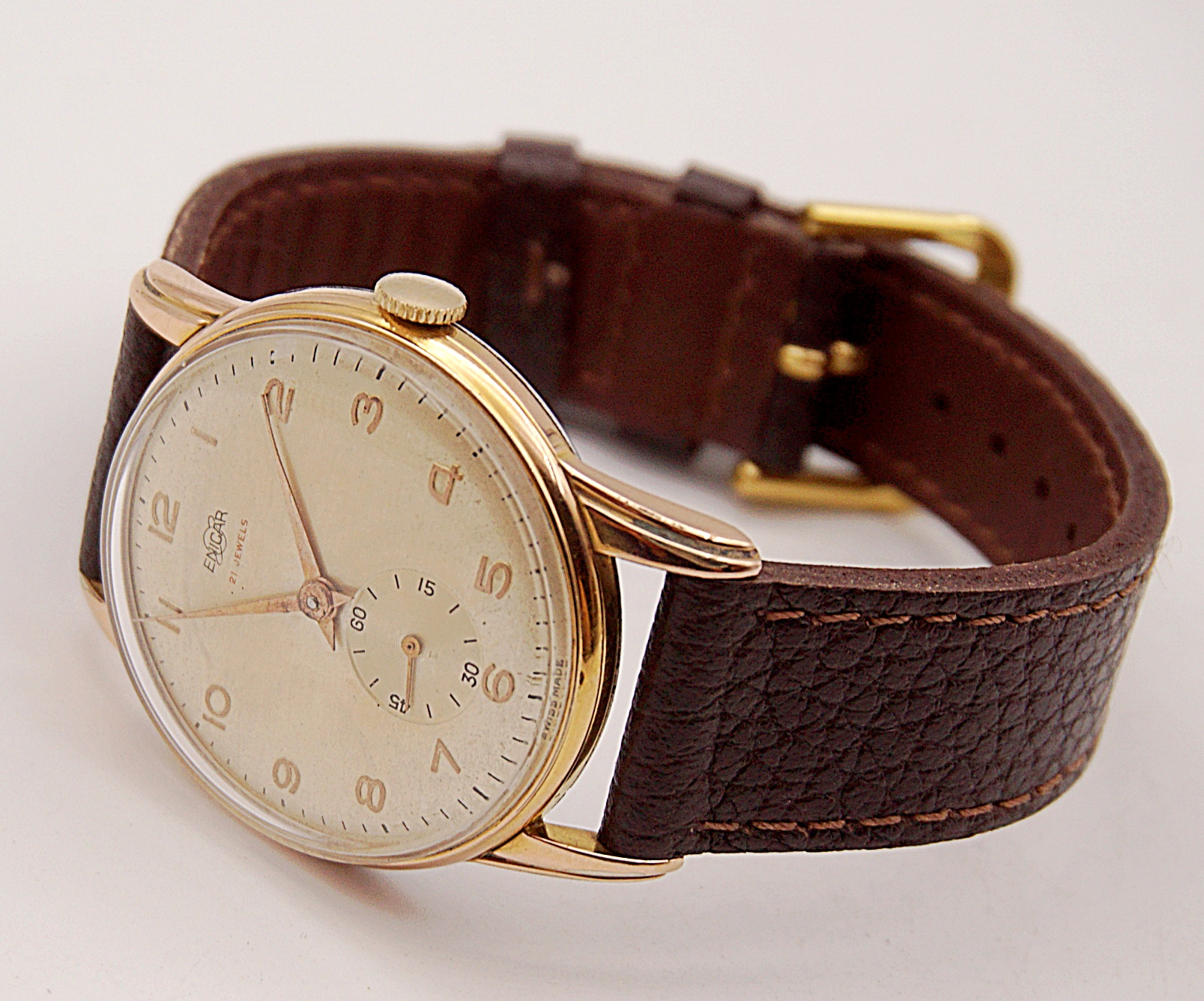 นาฬิกาเก่า ENICAR ไขลานสองเข็มครึ่ง