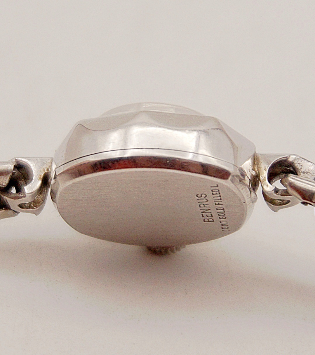 นาฬิกาเก่า BENRUS ไขลาน (นาฬิกาผู้หญิง)