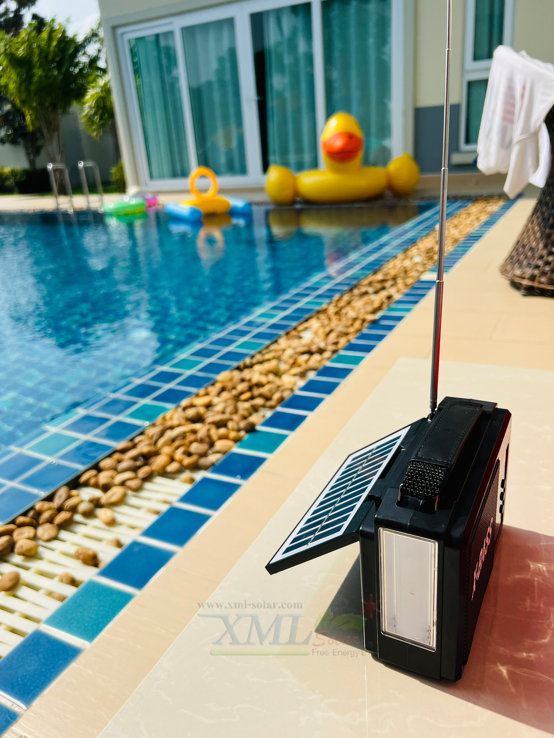 วิทยุโซล่าเซลล์ พร้อมลำโพง มี FM & MP3 ขนาดพกพา (สีดำ)