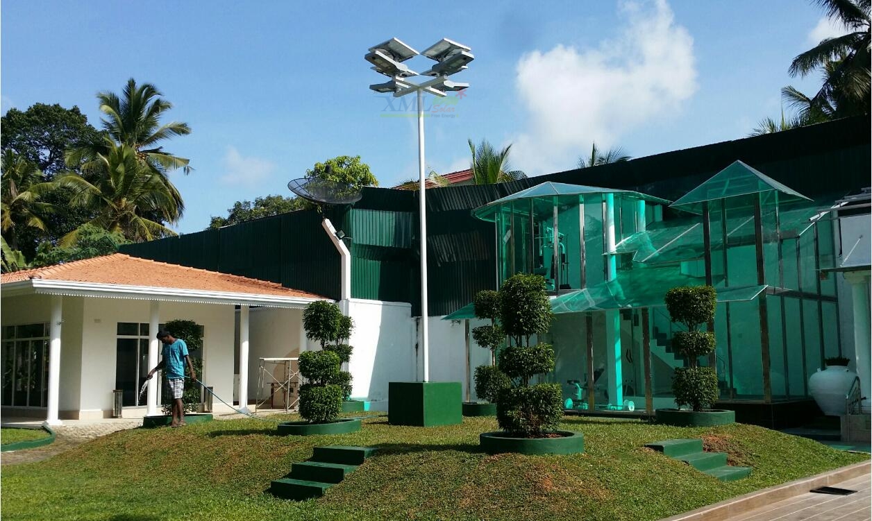 โคมไฟถนนอัจฉริยะ โซล่าเซลล์ 65 Watt Monocrystalline